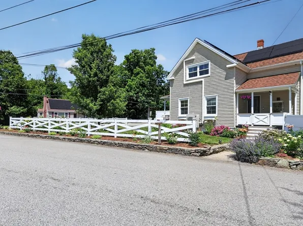 221 County St, Seekonk, MA 02771