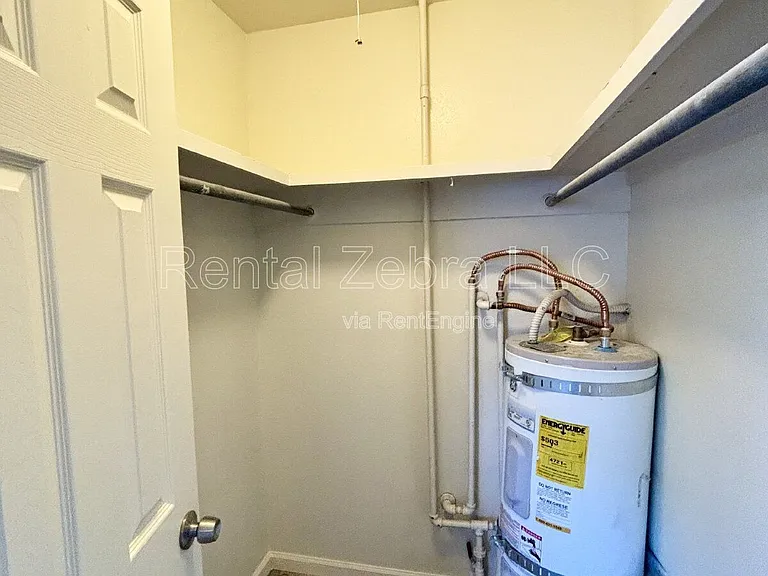 10 E 18th St #3 — Photo 7