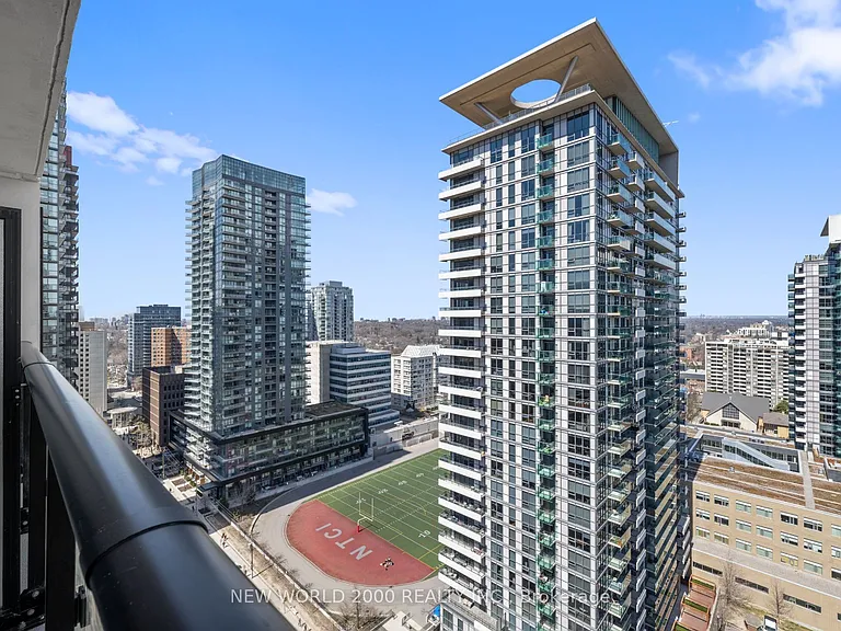 101 Roehampton Ave #2213 — Photo 21