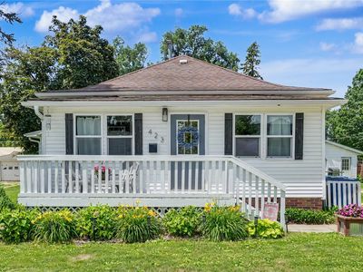 423 N Maple St, Monticello, IA, 52310