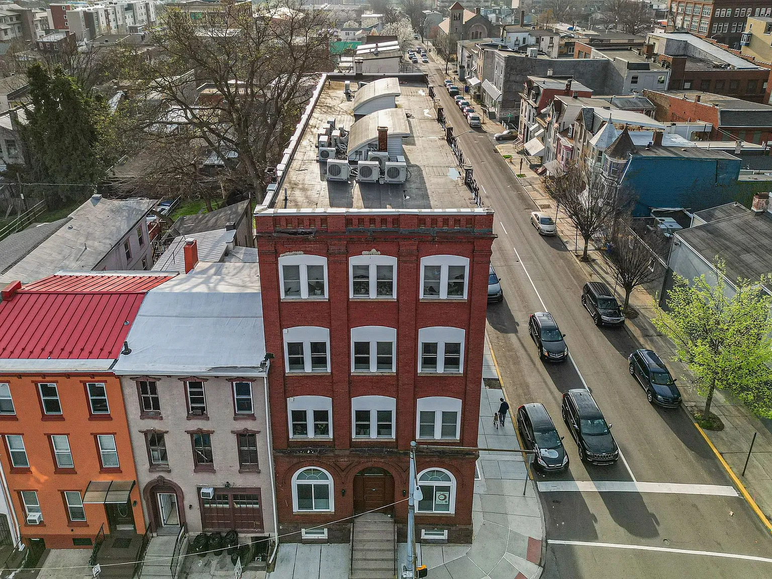 Multi-family building - Center City — Photo 2