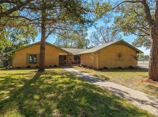 8021 Longford St, Benbrook, TX 76116