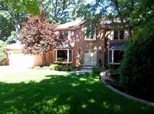 1655 White Pines Ct, Naperville, IL 60563
