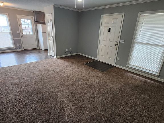 2nd image of 4430 Bonnell Dr NW APT D