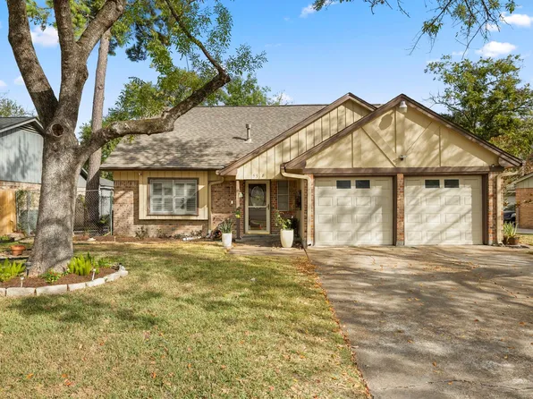 5918 Par Four Dr, Houston, TX 77088