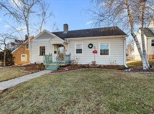 321 South Garfield AVENUE, Port Washington, WI 53074