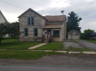9 Grove St, Adams, NY 13605