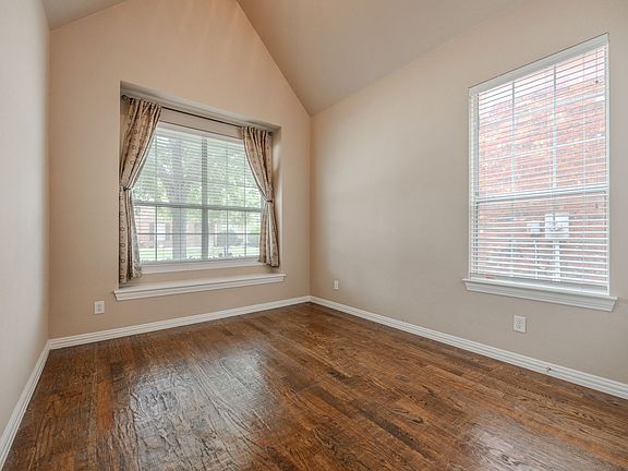 5th image of 2200 Stone Creek Dr