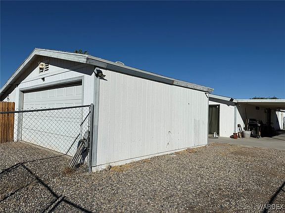 2nd image of 896 Glen Drive
