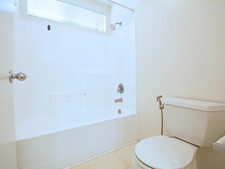 274 Settlers Rd — Photo 10