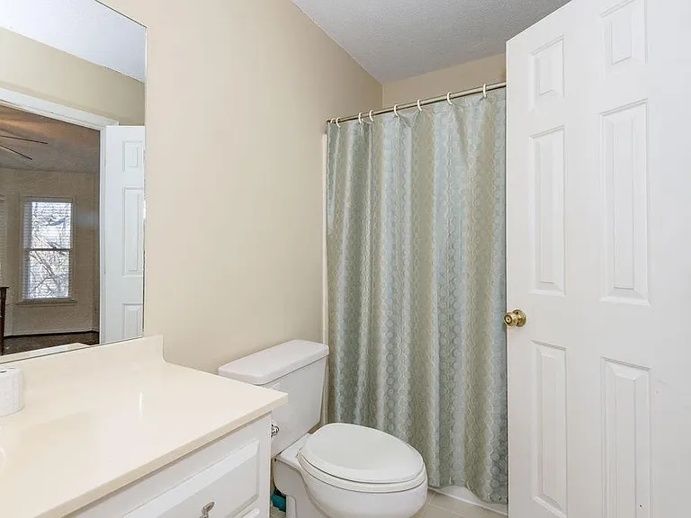10315 Crescent Ridge Dr — Photo 21