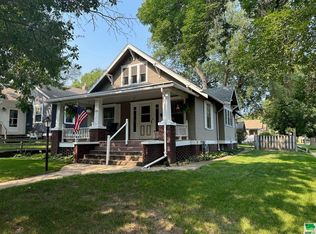 1301 S Cornelia St, Sioux City, IA 51106