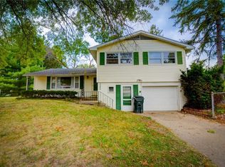 3269 N Holly Dr, Decatur, IL
