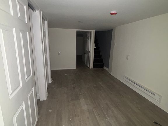 2nd image of 6403 Glenmore Ave #1