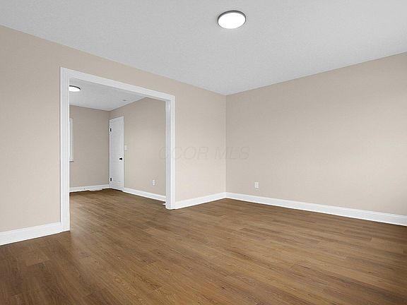 4th image of 648 Brookdale Dr