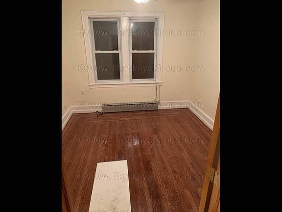 5th image of 5068 42nd St #1