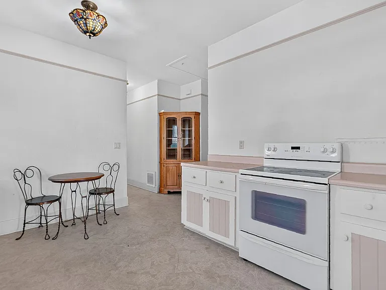 215 S Marina St — Photo 15