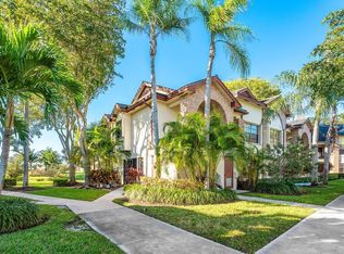 8041 Aberdeen Dr APT 201, Boynton Beach, FL 33472