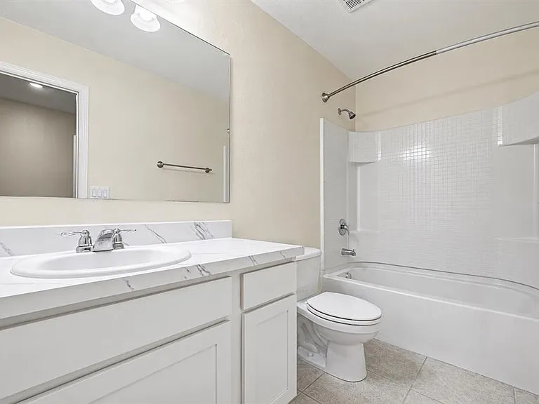 2270 Hemingway Cir — Photo 17