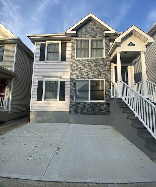 1st image of 278 Gates Ave Floor 2