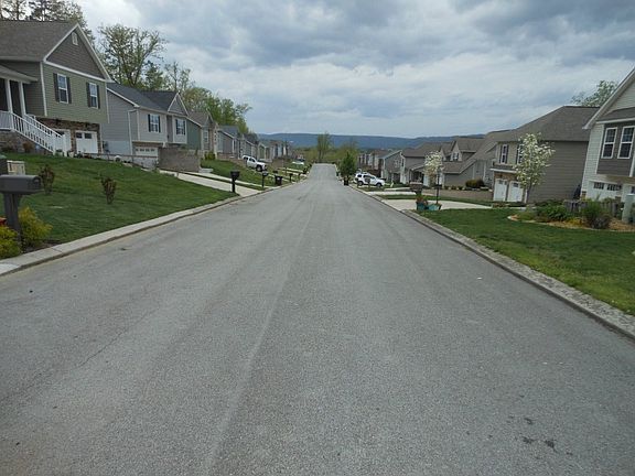 5th image of 1967 Short Leaf Ln