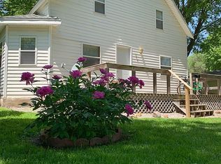 310 Center St, Vermillion, SD 57069