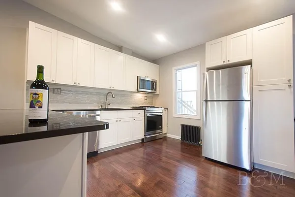 Rented by Brick&Mortar | media 16