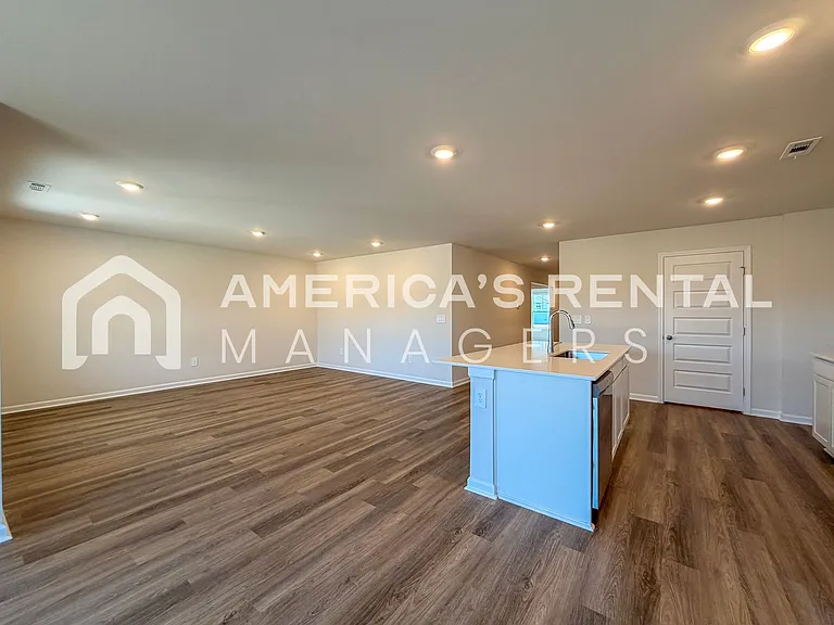 9945 Sequoyah Cove Dr SE — Photo 30