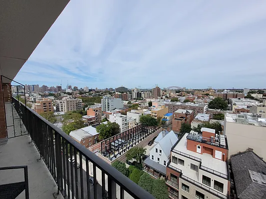 Rented by Halvatzis Realty | media 6