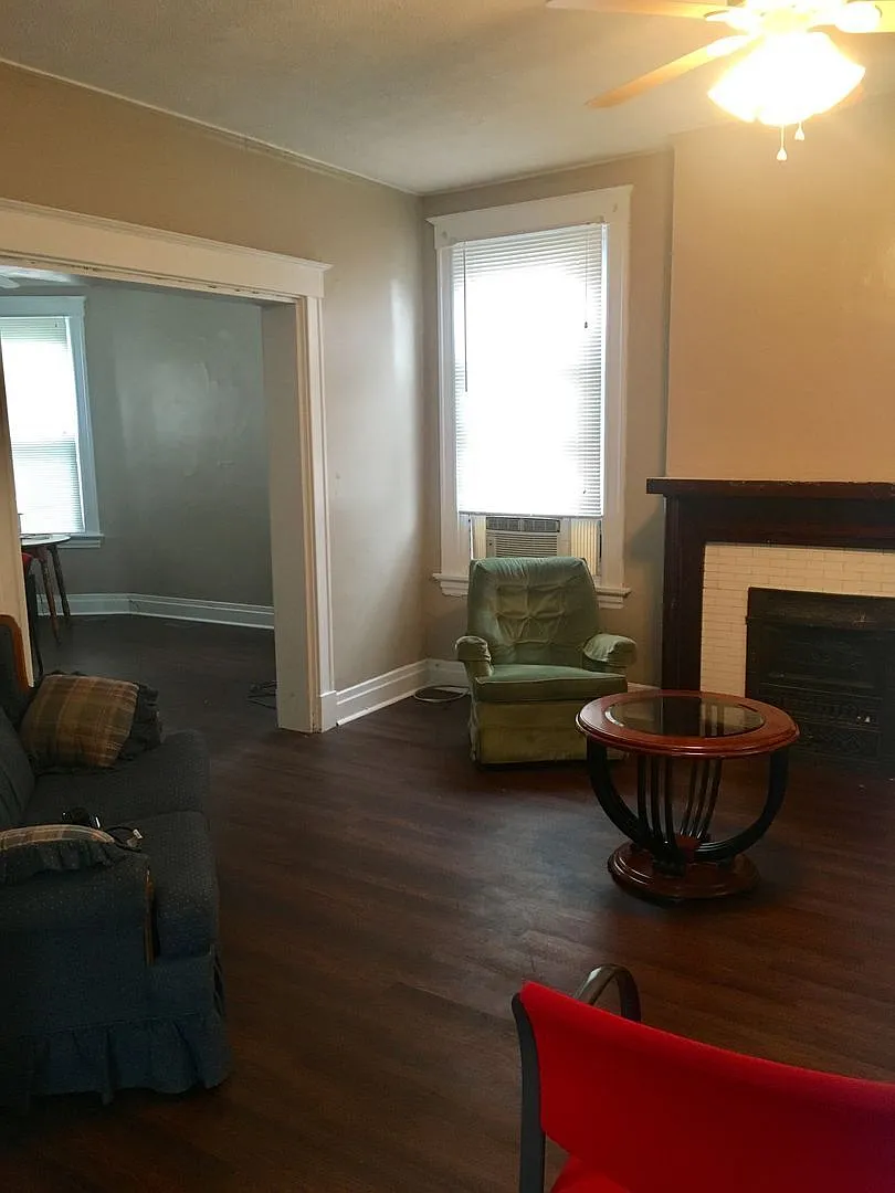 5 bed, 1.0 bath, $3,995 — Photo 3