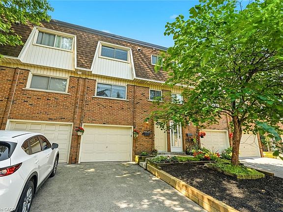 3rd image of 125 Bonaventure Dr #2