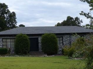 263 Green Acres Ln, Benton, KY 42025