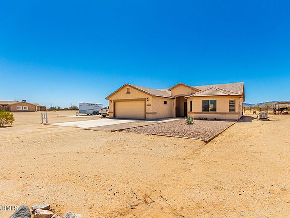 3rd image of 54543 W SUNBURST Street
