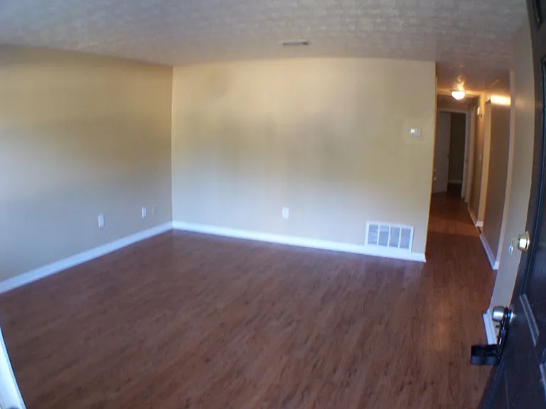 2134 Danson St — Photo 7