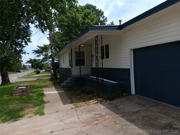 5820 E 23rd St, Tulsa, OK 74114