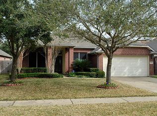 18302 Heathridge Ln, Cypress, TX 77433