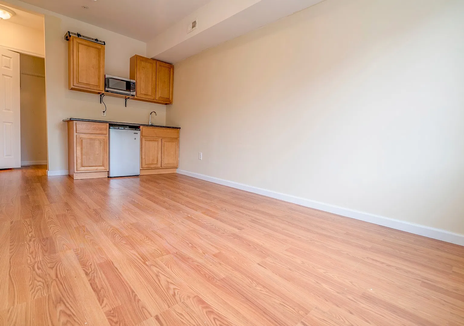 2123 N 19th St — Photo 4