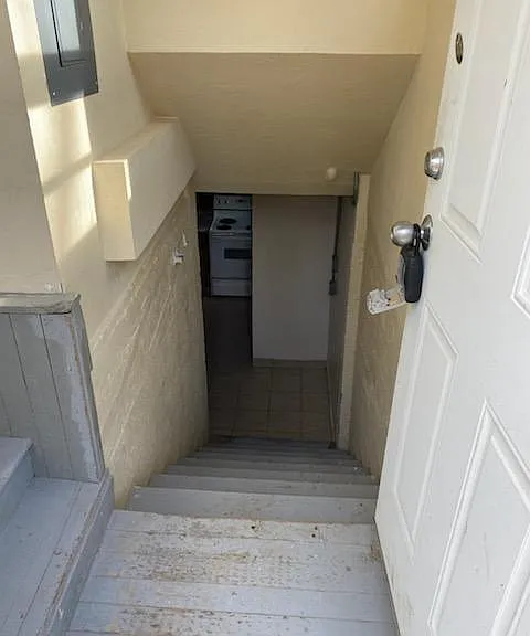 230 Walnut Ave #B — Photo 2