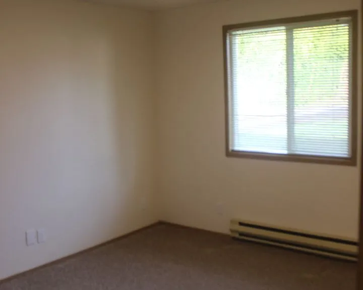 3233 NE Brogden St — Photo 16