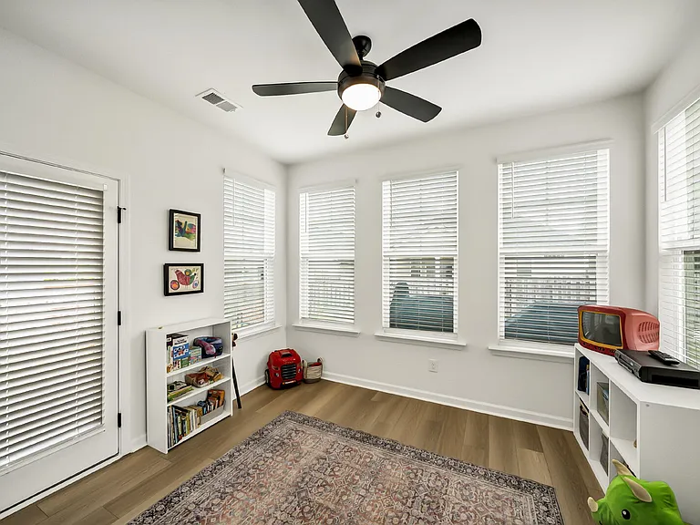 924 Windchase Way — Photo 10