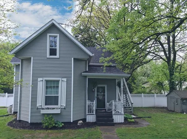 962 Hillsboro Ave, Edwardsville, IL 62025