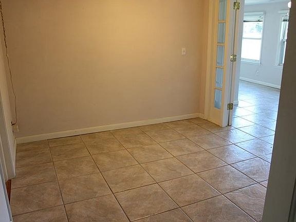 4th image of 3226 Eagle Blvd