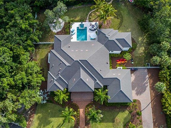 2nd image of 7208 Melaleuca Way