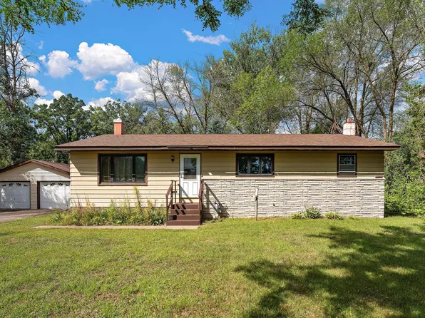 28564 Zurich St NE, North Branch, MN 55056