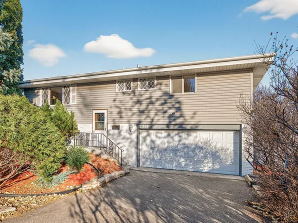 2241 Pennsylvania Ave S, Saint Louis Park, MN 55426