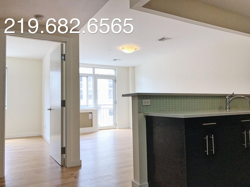 1st image of 11 Meserole St APT 03B