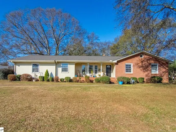 306 Thelma Dr, Mauldin, SC 29662