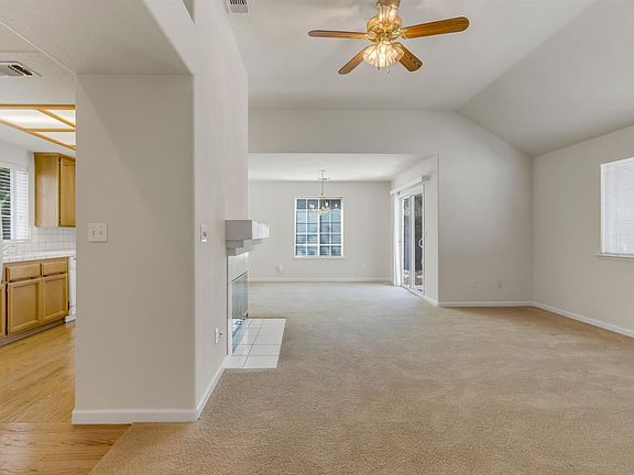 3rd image of 4005 Richardson Dr