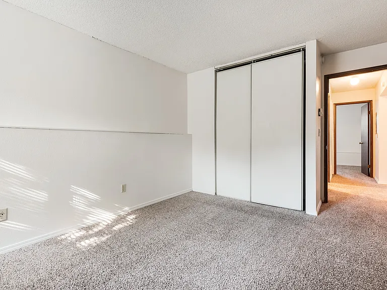 Quail Ridge Apartments — Photo 14