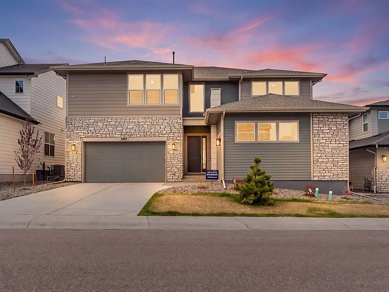 5907 Presidio Pkwy — Photo 2